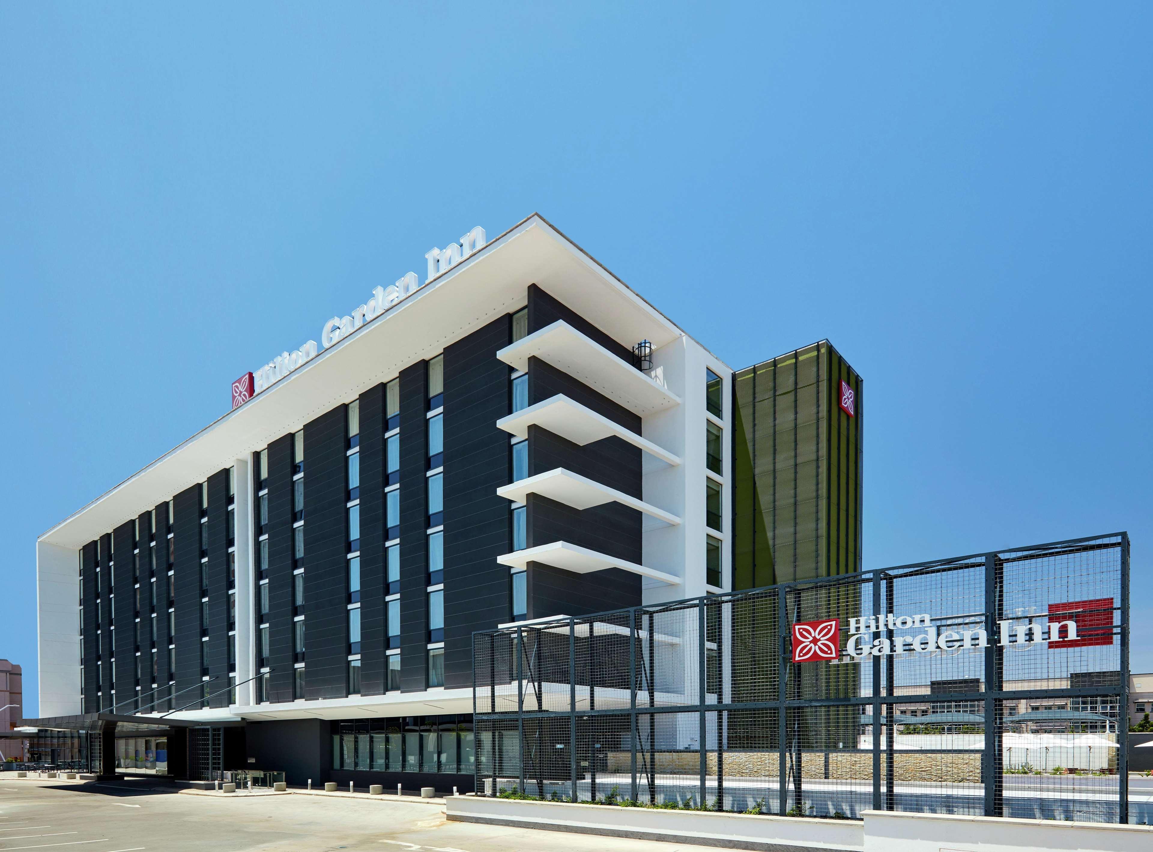 Hilton Garden Inn Gaborone, Botswana Екстер'єр фото