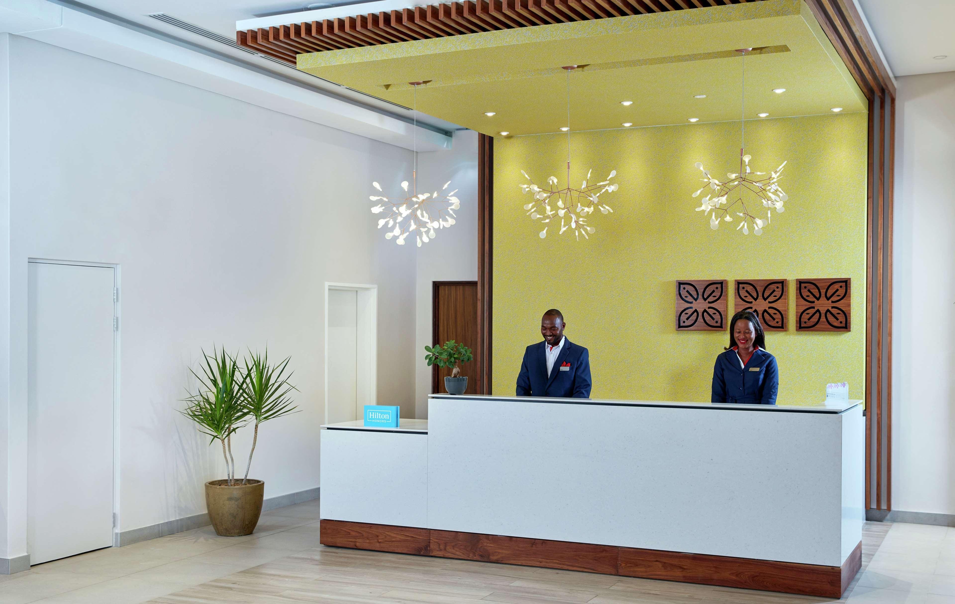 Hilton Garden Inn Gaborone, Botswana Екстер'єр фото